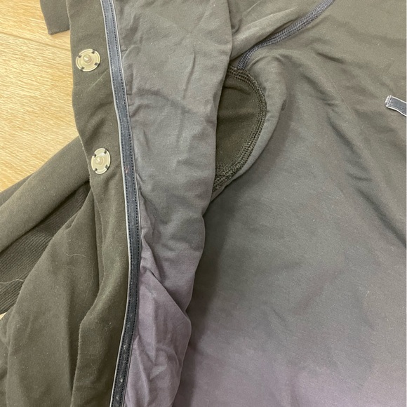 Lululemon Athletica Savasana black cowl funnel neck wrap jacket Sz 6 - Picture 5 of 5